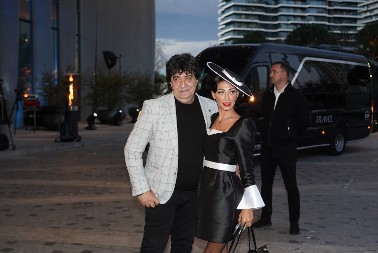 "PATILA JE ZBOG TOGA" Naš kompozitor i njegova 30 godina mlađa supruga na meti osuda zbog razlike u godinama!