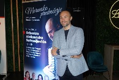 "BOLESNA LJUBOMORA SE KRIJE U VEZAMA" Aca Sofronijević o braku sa Kosanom! 