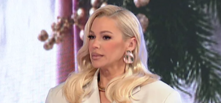 NATAŠA BEKVALAC DIPLOMIRALA SA DESETKOM Planira time da se bavi u buducnosti!