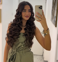 GDE JE GASTOZ?! Anđela Đuričić pozira na Zlatiboru, provodi se za sve pare! (FOTO)