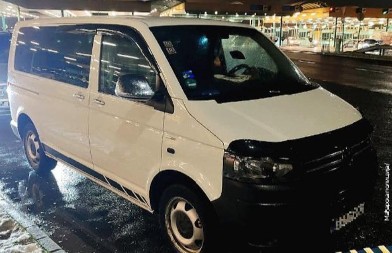 SRBINU ZAPLENJEN KOMBI OD 52.000 EVRA Drama na graničnom prelazu Reske (FOTO)