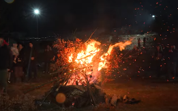 BOG JE SA SRBIMA NA KOSOVU I METOHIJI: U manastiru Banjska obeleženo Badnje veče (VIDEO)