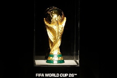 ŠOKANTAN PRIZOR PRED SVETSKO PRVENSTVO Stotine kesa sa ljudskim ostacima pronađeno ispred stadiona