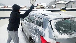 SNEG OKOVAO ZAPADNU SRBIJU Neprestano pada duže od 12 sati, evo gde je najkritičnije (FOTO)