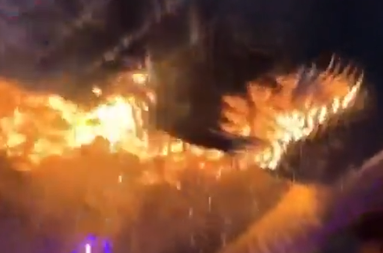 VLASNICA BARA SMRTI U ŠVAJCARSKOJ SNIMLJENA KAKO BEŽI SA PARAMA? Dograbila kasu, pa utekla, dok su gosti goreli i molili za pomoć?!