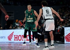 PRAVO LICE ZELENIH Panatinaikos se probudio iz zimskog sna i očitao lekciju ekipi Duška Ivanovića