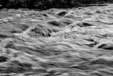 TEŠKO NEVREME POGODILO ALBANIJU! Poplave napravile haos, 174 osobe završile u bolnici 