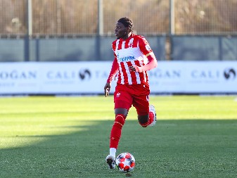 VELIKA DILEMA CRVENE ZVEZDE Šta raditi sa Ebenezer Ananom?