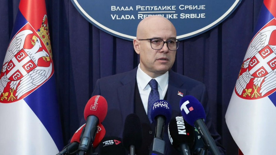 VUČEVIĆ UPUTIO SAUČEŠĆE PORODICAMA POGINULIH Požar u domu za stare u Barajevu verovatno izazvan upaljačem