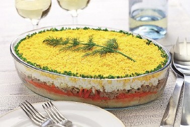 MIMOZA SALATA Neodoljiva i slasna, a dekorisaće svaku svečanu trpezu