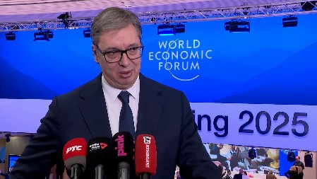 ODLUKA JE DONETA Banka broj 1 radiće na kreditima za mlade,najavio predsednik