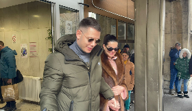 OD CIFRE ĆE VAM SE ZAVRTETI U GLAVI! Svi gledaju predmete oko vrata Jovane i Bogdana Srejovića, ni ne slutite o čemu je reč! (FOTO)