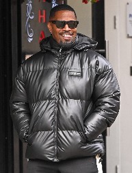 SAMO ŠTO SE IZLEČIO OD MISTERIOZNE BOLESTI, USLEDIO JE RASKID  Poznati glumac okončao vezu dugu 3 godine, pa se čvrsto zakleo u ovo