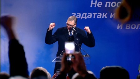 VUČIĆ U JAGODINI PRED VIŠE OD 50.000 LJUDI: Nema ništa bolje na svetu nego biti predsednik Srbije! Svi su dobrodošli u Pokret, nikog nećemo da molimo