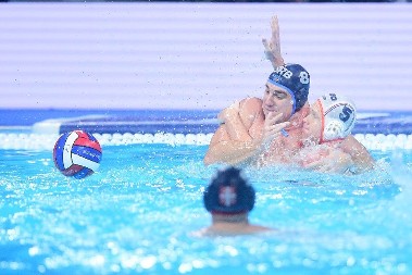 ŠOK I NEVERICA U "ARENI" Zbog jednog poteza našeg vaterpoliste svi ostali bez teksta (VIDEO)