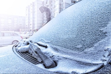 Polovan košta oko 1.500 evra - ko vozi ovu legendu, nema brige na snegu