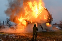 EKSPLOZIJA NA SVADBI, MLADA I MLADOŽENJA NA MESTU OSTALI MRTVI Još gostiju stradalo, cela kuća je odletela u vazduh