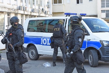 DANIMA JE BIO U DŽAKU PORED PUTA, NIKO NIJE PRIMETIO  Horor u crnogorskom selu, mladić pronađen mrtav sa vezanim rukama