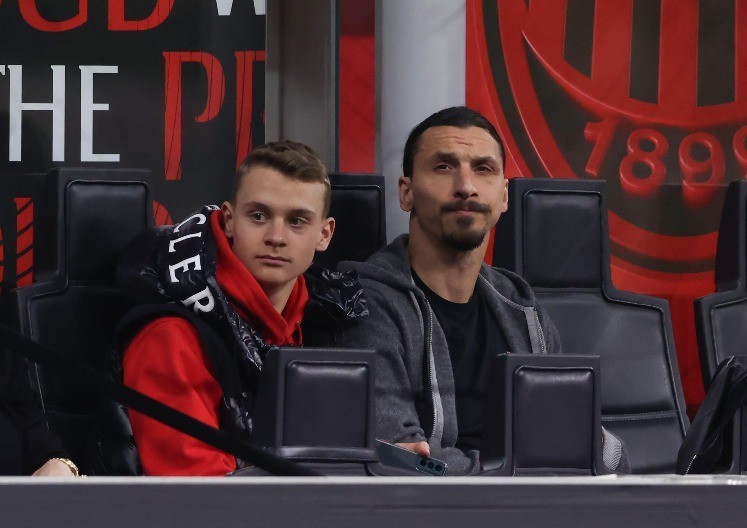 SUDBINA Ibrahimović potpisao za Ajaks