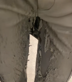 ŽENA NAPRAVILA UŽASNU GREŠKU Otišla na posao u kožnim pantalonama, zbog ove stvari su se potpuno RASPALE (VIDEO)