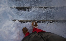 Istopila sam led sa staze za tren! Ne treba so, sipala sam malo jeftinog sredstva koje svi imamo u kući