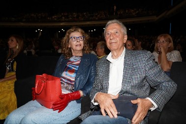 "SVE VREME OBMANJUJU I LAŽU" Komšinica progovorila o razvodu braka Miroslava i Goce: "Za nju tek nemam reči"