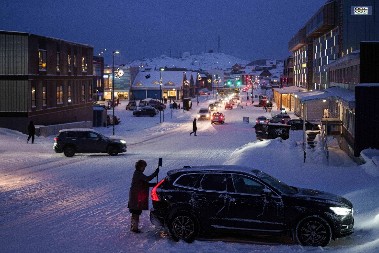 MIT O ĆUPU ZLATA Evo šta Tramp sanja da iskopa na Grenlandu, ali na osnovno nije računao!