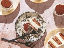 RUSKE KAPE NIKAD NE IZLAZE IZ MODE A savršeno idu uz šoljicu kafe