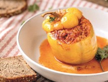 Samo jednu stvar promene i ispadnu 100 puta ukusnije i bolje: Ovako Mađari pune paprike, ukusne su toliko da ukusnije ne mogu biti