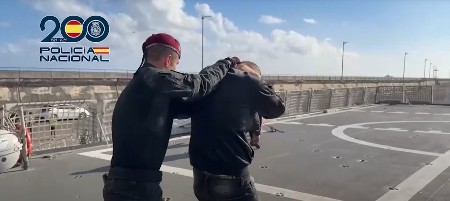  ZAPLENA 10 TONA KOKAINA  Uhapšena i dva srpsaka državljana,označeni kao šefovi grupe