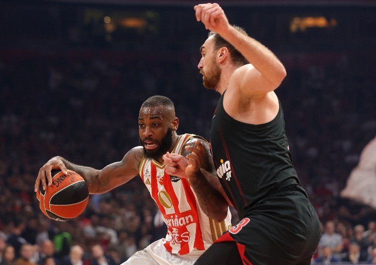 NE ŽELI VIŠE DA ĆUTI Mekintajer u žestokom sukobu sa navijačem: Poslaću ti adresu