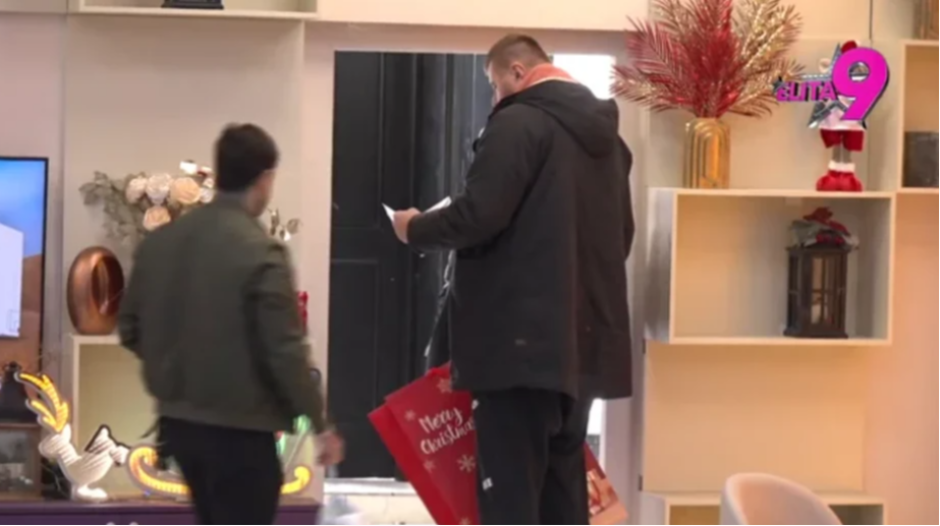 JANJUŠ PRONAŠAO SKRIVENU PORUKU U ELITU Slomio se kada je video od koga je!