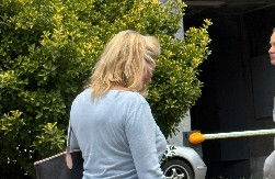 "RODILA SAM SINA, POSLE DVA SATA JE UMRO" Voditeljka prošla kroz najgore: "Izgubila sam dostojanstvo"