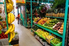 Ovo voće ima više kalorija od čokolade: Krcato je šećerom, a u zabludi smo da je zdravo!