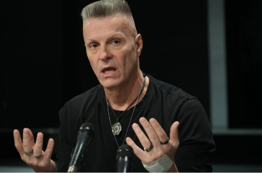 "TREBA LI DA SE BRINEMO DA ĆEMO OSTATI BEZ GLAVE?" Đorđe David oštro osudio blokaderski napad na Anu Bekutu