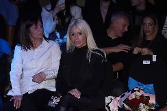 IZGUBILA BEBU I POTPUNO NESTALA Pevačica se nije oglašavala, a sada napravila presedan 