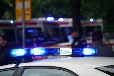 PUCAO U VLASNIKA PEKARE POSLE SVAĐE Teško ranjen muškarac u Ratkovu, lekari mu se bore za život