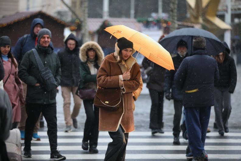 IZ MINUSA U PLUS Danas do 12 stepeni, ali  SNEG se ponovo vraća u Srbiju, a evo i kad 