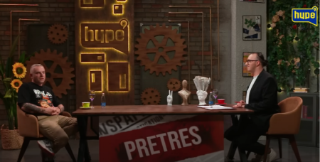 TOKOM SNIMANJA EMISIJE STIGLA DOJAVA O BOMBI Voditelj van sebe pobegao! 