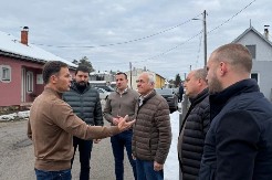 SINIŠA MALI SA ŽIVANOVIĆIMA Ministar u Valjevu: Tu smo da pokažemo da brinemo