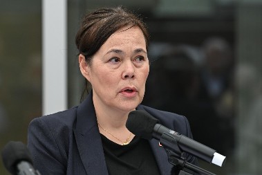 MINISTARKU GRENLANDA SAVLADALE EMOCIJE NAKON SASTANKA U SAD: Glas joj drhtao: Teško je (FOTO)