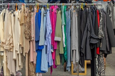 Ona zarađuje 1.200 evra prodajom polovne robe - trik je jednostavan, stvarno funkcioniše