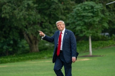 Tramp zatvara vrata Amerike - obustavljene vize za građane 75 zemalja