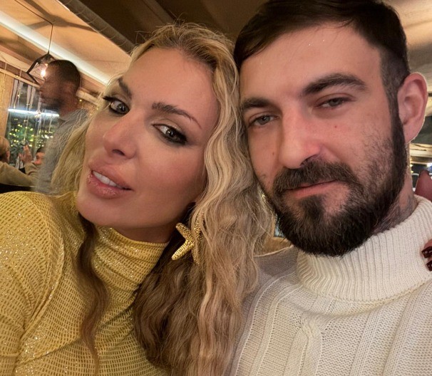 "TAKO JE MORALO BITI" Ava Karabatić raskinula sa dečkom, ništa od svadbe!