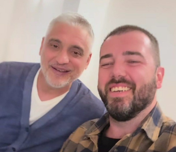 OVO JE STAN U KOME SU ACA I ČEDA BORAVILI DOK JE POLICIJA KUCALA NA VRATA! Iz jedne prostorije ne izlaze