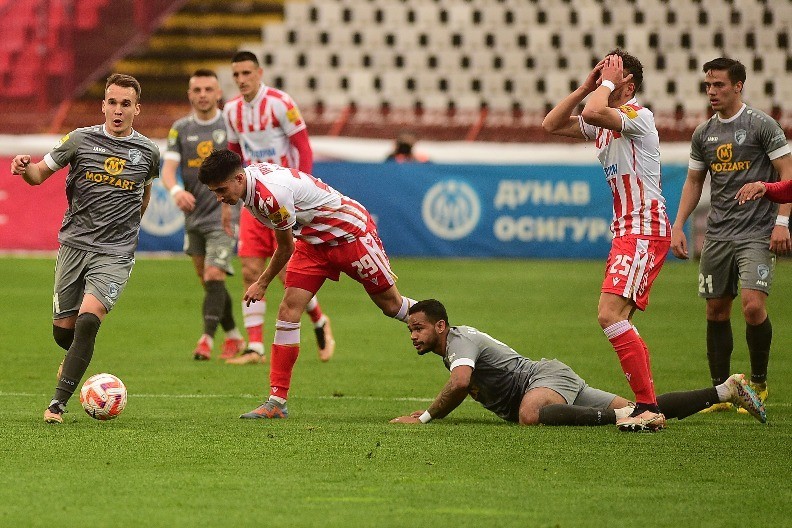 "KRADU" IGRAČA SA "MARAKANE" Vojvodina spremna da "otme" igrača Zvezdi