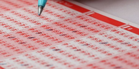 "MOŽDA MISLITE DA NISTE VI TAJ SREĆNIK, ALI PROVERITE" Nacionalna lutrija se oglasila, neko već dva meseca ima milione, a toga nije svestan