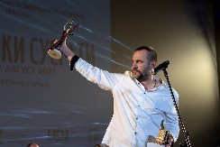 "USKORO ĆEMO GLEDATI JAVNE ABORTUSE" Nenad Jezdić žestoko o rijalitiju: "Učesnici su za ludnicu, priglupa masa gleda to"