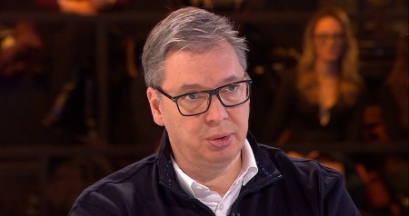 "JEDINO ŠTO NUDE JE - DRŠTE LOPOVA I ZABRANU DRUGOG MIŠLJENJA" Vučić: Blokaderska kampanja će se svoditi na "ili mi - ili on"