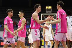 DRAMA KAKVOJ SE MALO KO NADAO Avion sa igračima Mege se hitno vratio za Beograd